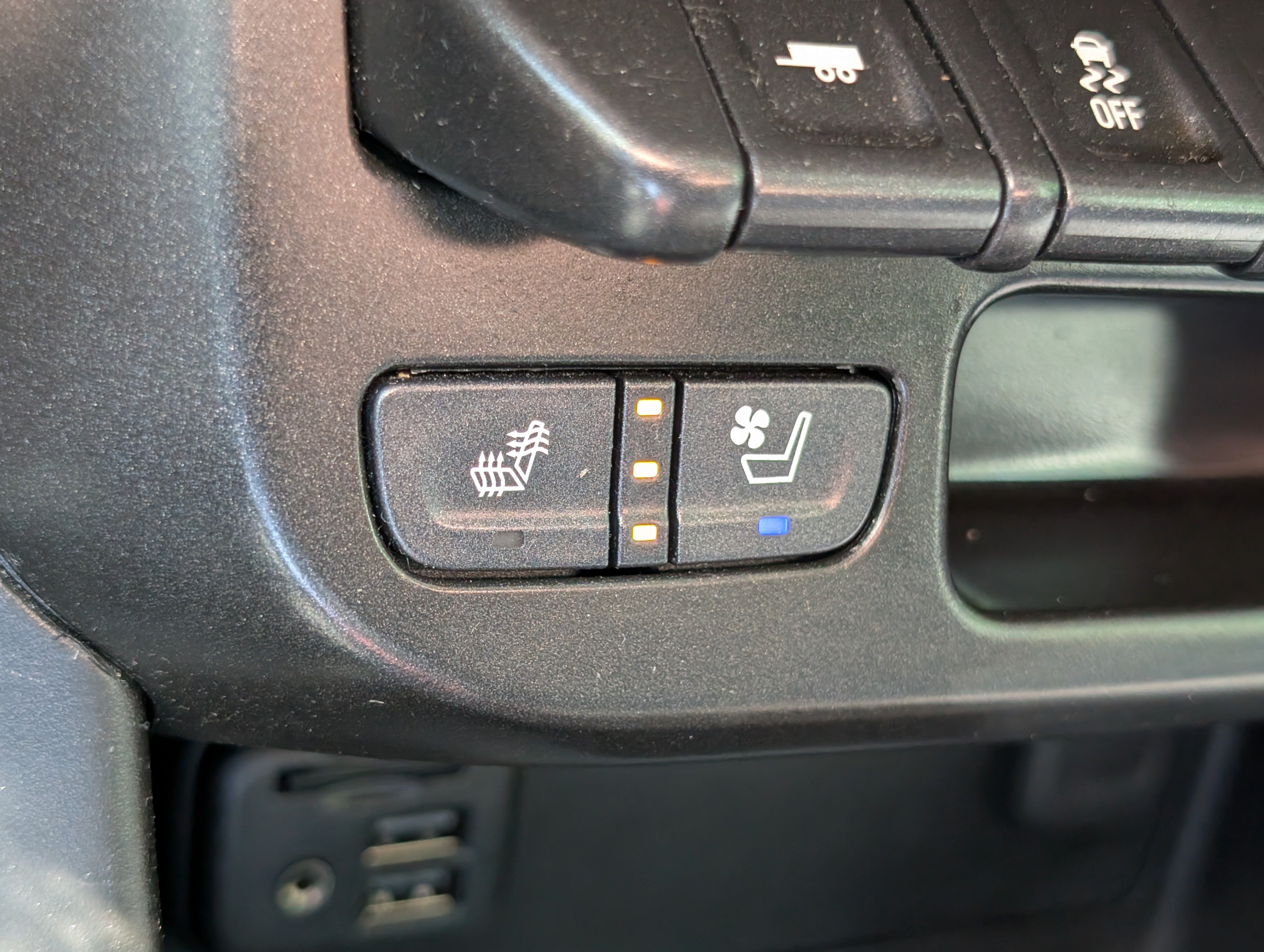 Used 2022 GMC Canyon Denali AWD/4WD image 24
