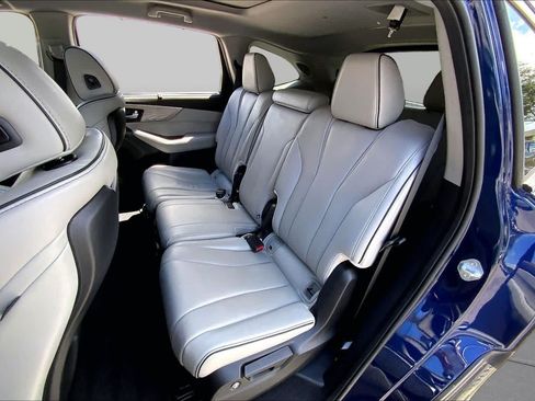 Used 2023 Acura MDX SH-AWD w/ Advance Package image 20