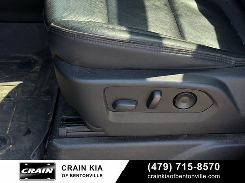 Used 2022 Chevrolet Tahoe High Country w/ Premium Package 2 AWD/4WD image 11