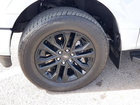 Used 2025 Ford F150 Lariat w/ Equipment Group 501A Mid image 30