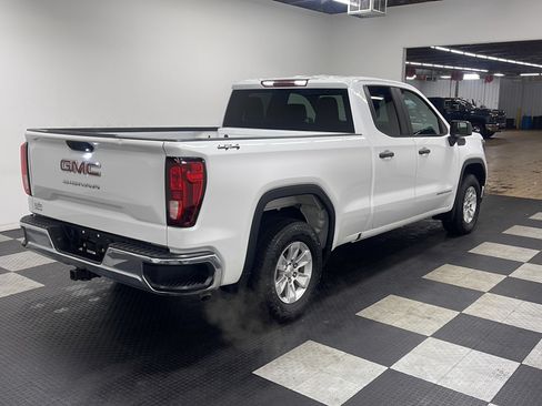 Used 2023 GMC Sierra 1500 Pro AWD/4WD image 17