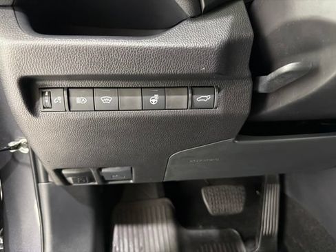 Used 2025 Toyota RAV4 XLE w/ Convenience Package AWD/4WD image 12