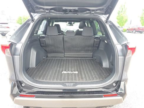Certified 2025 Toyota RAV4 SE w/ Convenience Package AWD/4WD image 6