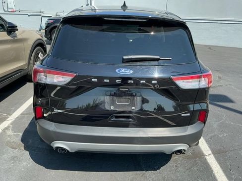 Used 2022 Ford Escape SE w/ Convenience Package FWD image 7