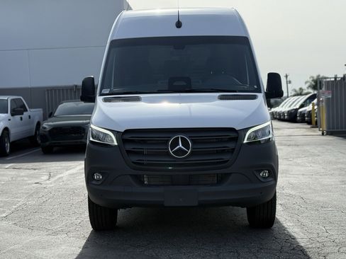 New 2025 Mercedes-Benz Sprinter 2500 image 5