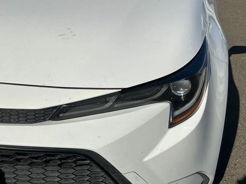 Used 2022 Toyota Corolla LE FWD image 11