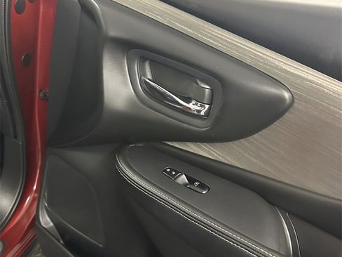 Used 2018 Nissan Murano S image 34