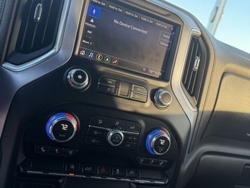 Used 2019 GMC Sierra 1500 SLT w/ SLT Premium Package image 17