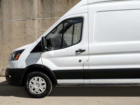 Used 2022 Ford Transit 250 148 High Roof Extended w/ Load Area Protection Package RWD image 15