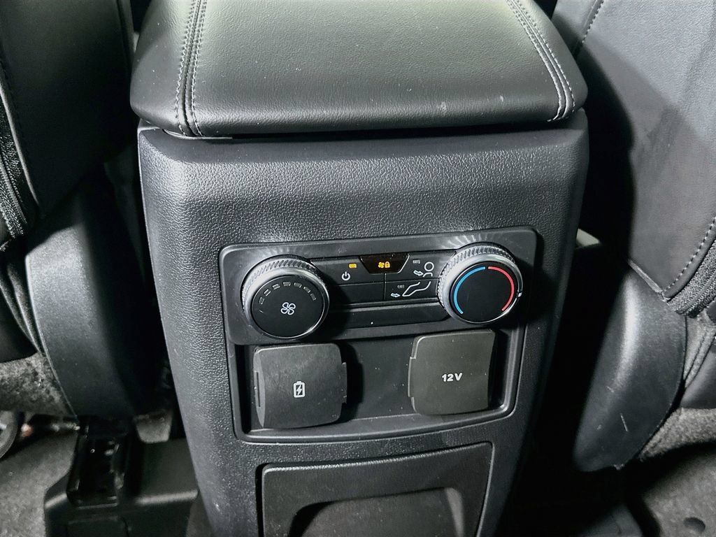 Used 2023 Ford Explorer XLT w/ Equipment Group 202A RWD image 25