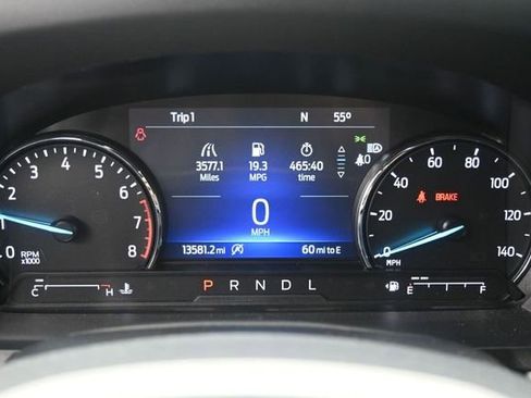 Certified 2024 Ford Explorer XLT AWD/4WD image 9