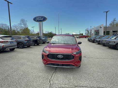 Certified 2024 Ford Escape ST-Line w/ Tech Pack #1 AWD/4WD image 10