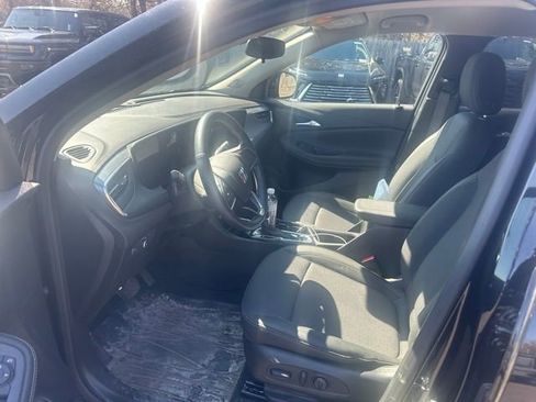 Used 2024 Buick Encore GX Preferred w/ Comfort Package image 9