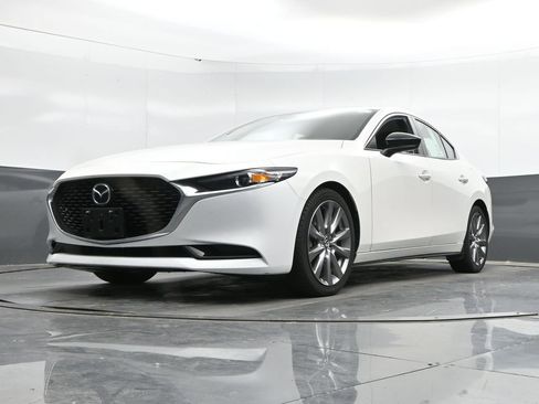 Used 2020 MAZDA MAZDA3 AWD Sedan w/ Black Accent Package image 41