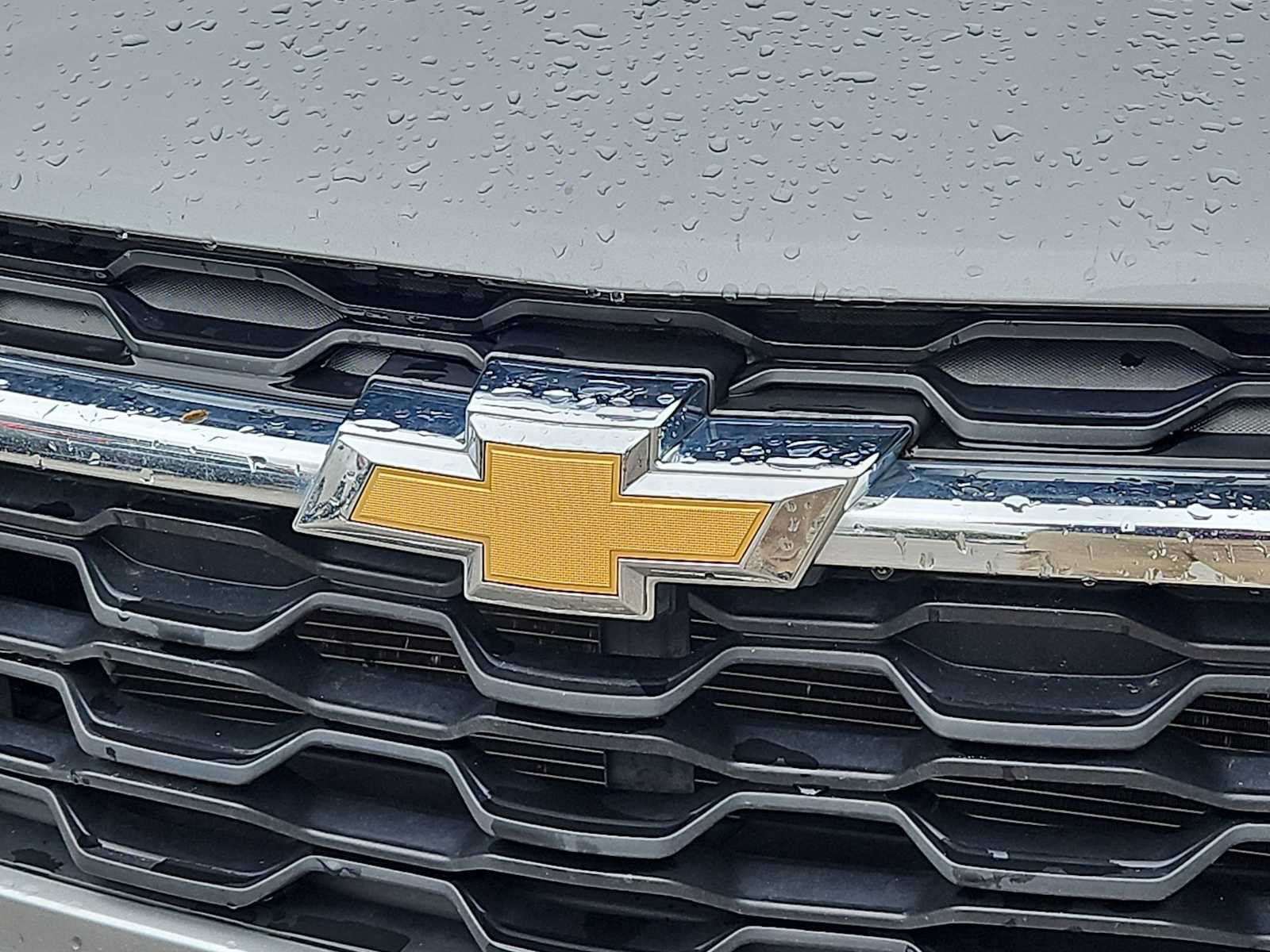 Used 2025 Chevrolet Trax LT FWD image 11