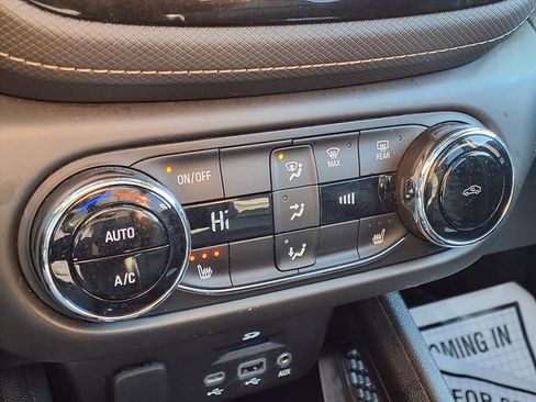 Used 2021 Chevrolet TrailBlazer ACTIV w/ Sun and Liftgate Package image 7