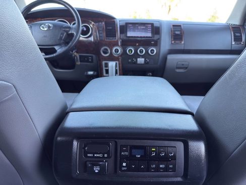 Used 2008 Toyota Sequoia Limited AWD/4WD image 23