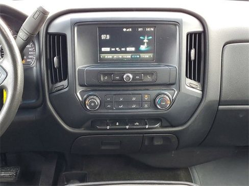 Used 2018 Chevrolet Silverado 1500 Custom w/ Custom Value Package image 28