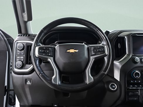 Used 2020 Chevrolet Silverado 1500 LTZ w/ LTZ Premium Package AWD/4WD image 10