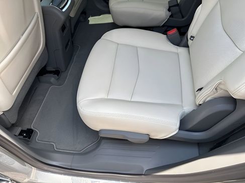 New 2025 Cadillac XT6 Premium Luxury w/ Technology Package image 18