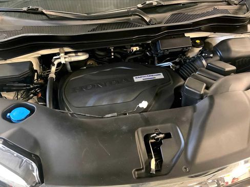 Used 2018 Honda Pilot Touring image 32