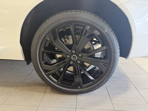 New 2026 Volvo XC60 T8 Ultra w/ Climate Package AWD/4WD image 6