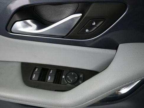 Used 2022 Chevrolet Blazer LT image 37