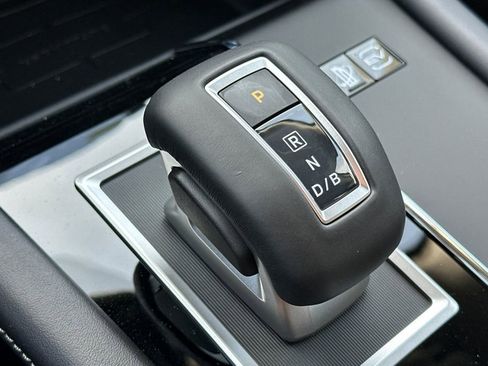 New 2025 Mitsubishi Outlander SE image 22