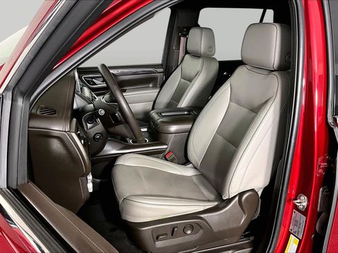 Certified 2022 GMC Yukon SLT w/ SLT Premium Package RWD image 8