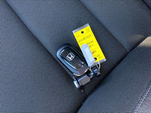 Used 2025 Honda CR-V LX image 15