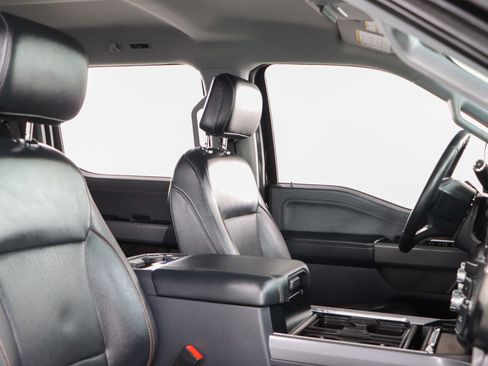 Used 2023 Ford F250 Lariat w/ Sport Appearance Package image 28