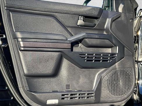 Used 2025 Toyota 4Runner SR5 image 18