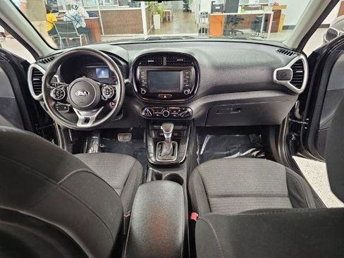Used 2020 Kia Soul S image 9