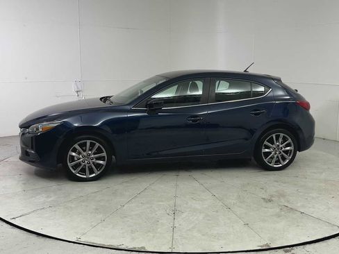 Used 2018 MAZDA MAZDA3 Touring image 5