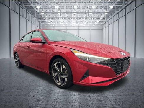 Used 2023 Hyundai Elantra SEL w/ Convenience Package FWD image 11