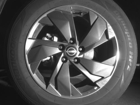 Used 2025 Nissan Rogue SV AWD/4WD image 12