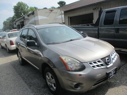 Used 2015 Nissan Rogue S w/ Convenience Package