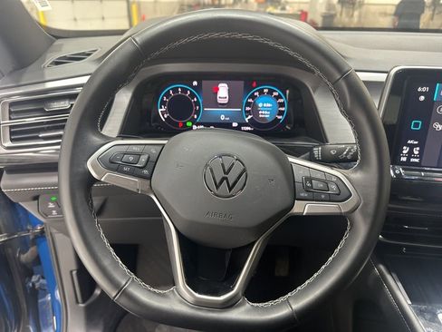Used 2025 Volkswagen Atlas Cross Sport SE image 23