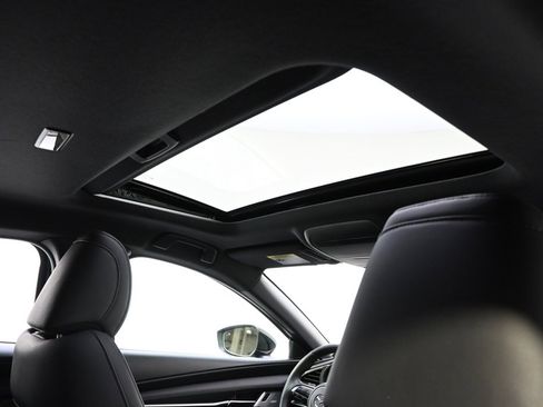 Certified 2025 MAZDA MAZDA3 Hatchback w/Premium Plus Pkg image 17