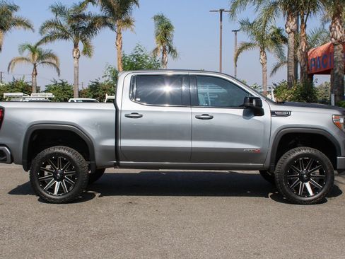 Used 2019 GMC Sierra 1500 AT4 w/ AT4 Premium Package image 11