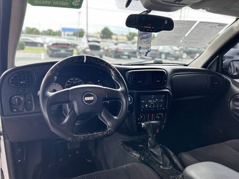 Used 2007 Chevrolet TrailBlazer SS RWD image 46