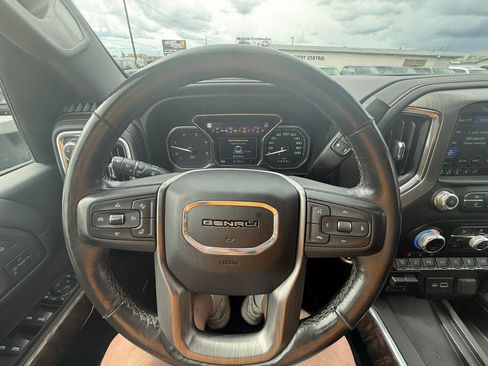 Used 2021 GMC Sierra 3500 Denali w/ Denali Ultimate Package AWD/4WD image 10