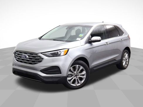 Used 2024 Ford Edge Titanium image 1