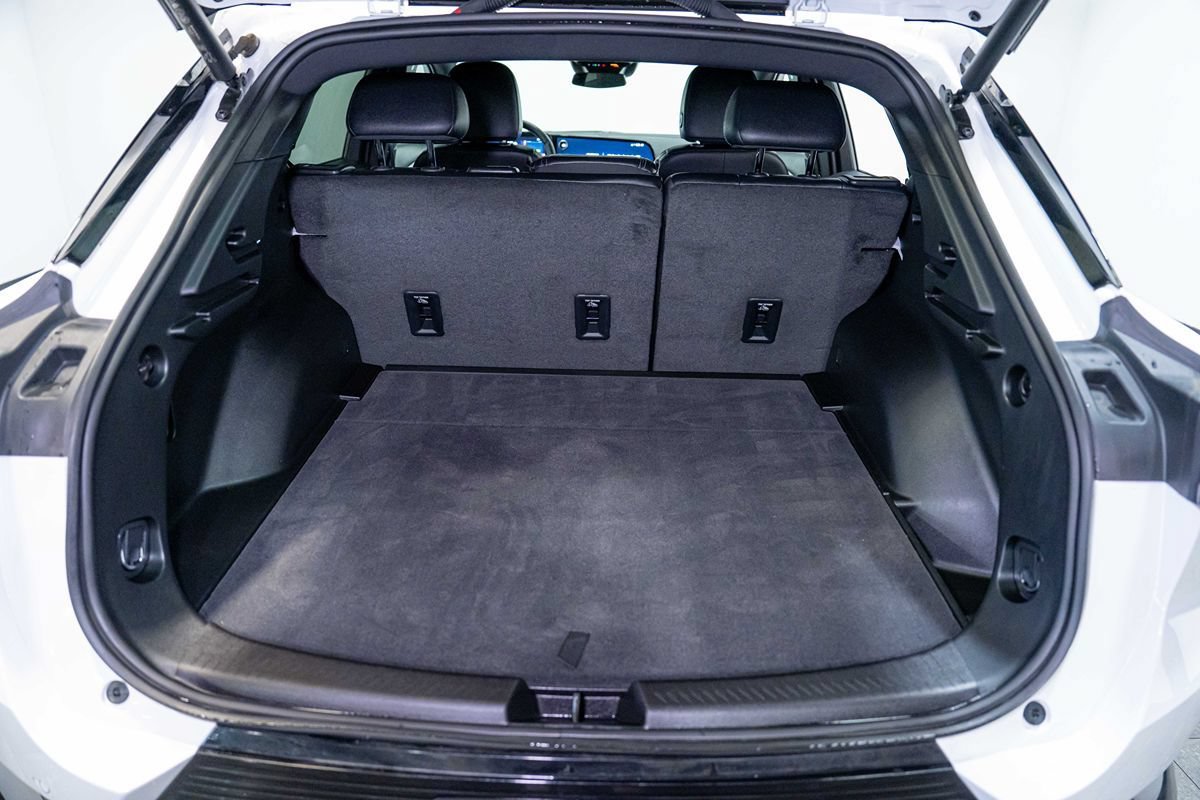 Used 2024 Chevrolet Equinox EV LT FWD image 13