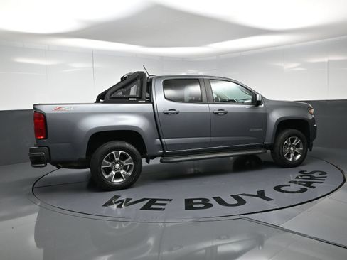 Used 2020 Chevrolet Colorado Z71 AWD/4WD image 2