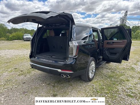 Used 2025 Chevrolet Tahoe High Country w/ Sun And Tow Package AWD/4WD image 37