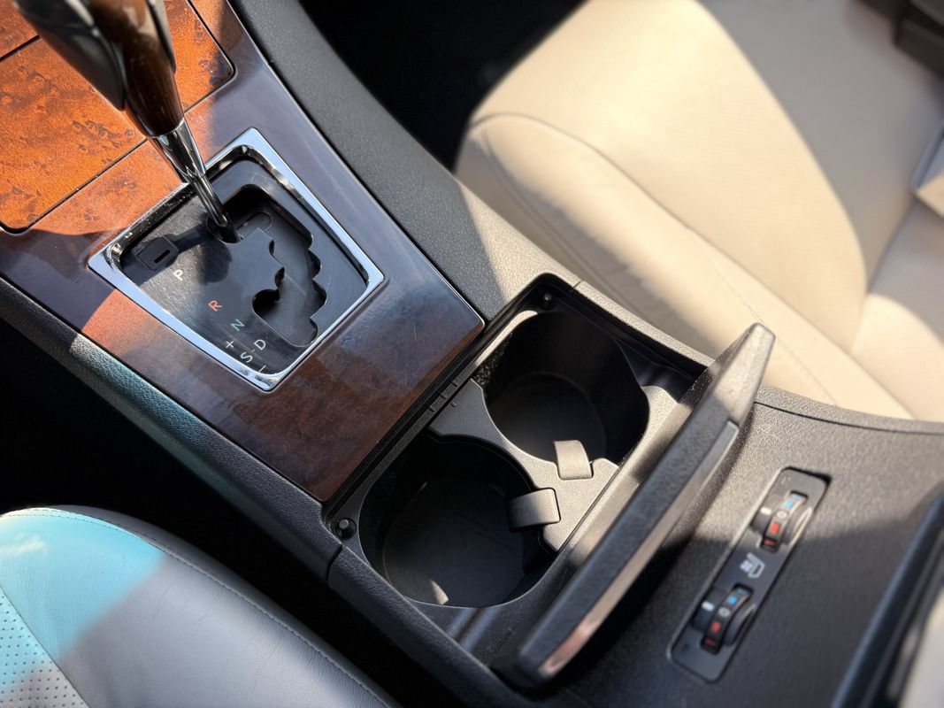 Used 2011 Lexus ES 350 w/ Preferred Accessory Package FWD image 24