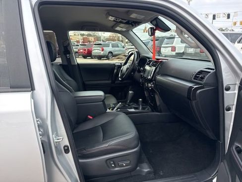 Used 2024 Toyota 4Runner TRD Off-Road Premium image 16