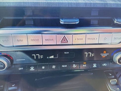 Used 2023 Kia Telluride SX image 10