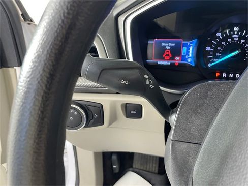 Used 2017 Ford Fusion SE image 13